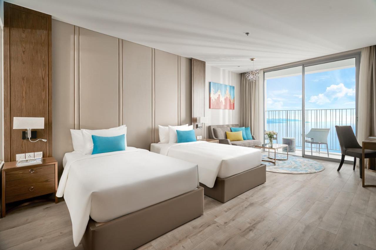 Capital Beachfront Нячанг Екстер'єр фото