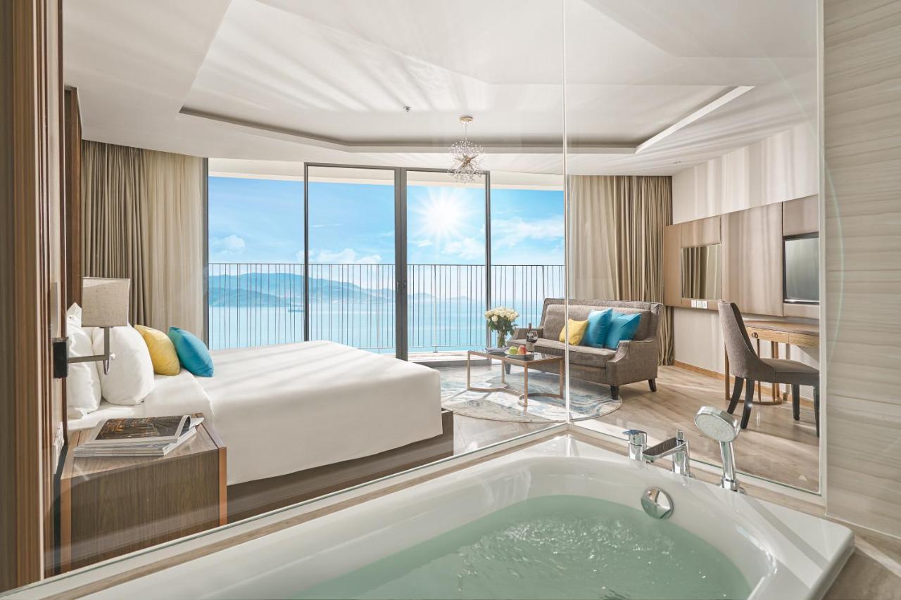 Capital Beachfront Нячанг Екстер'єр фото