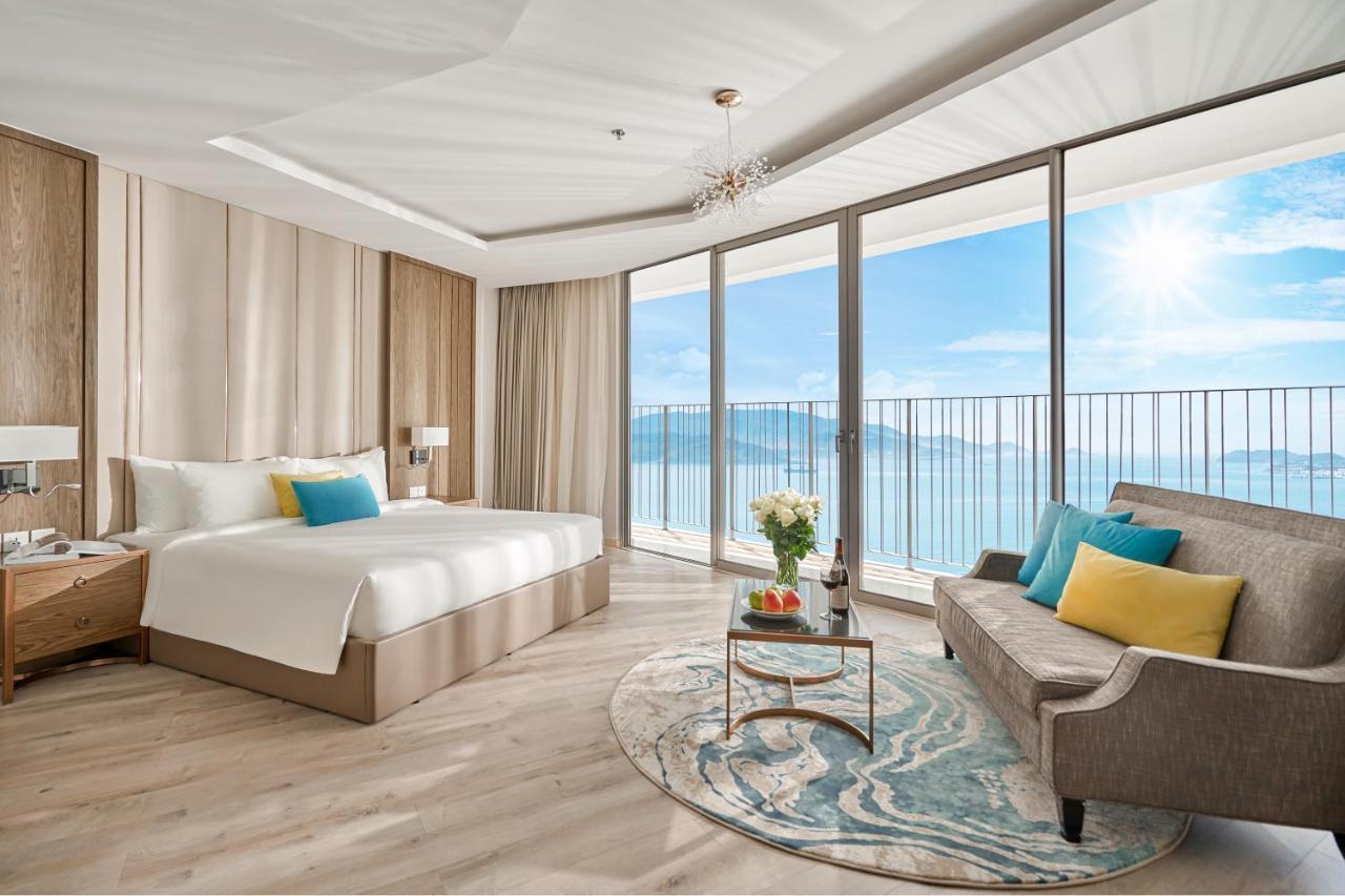 Capital Beachfront Нячанг Екстер'єр фото