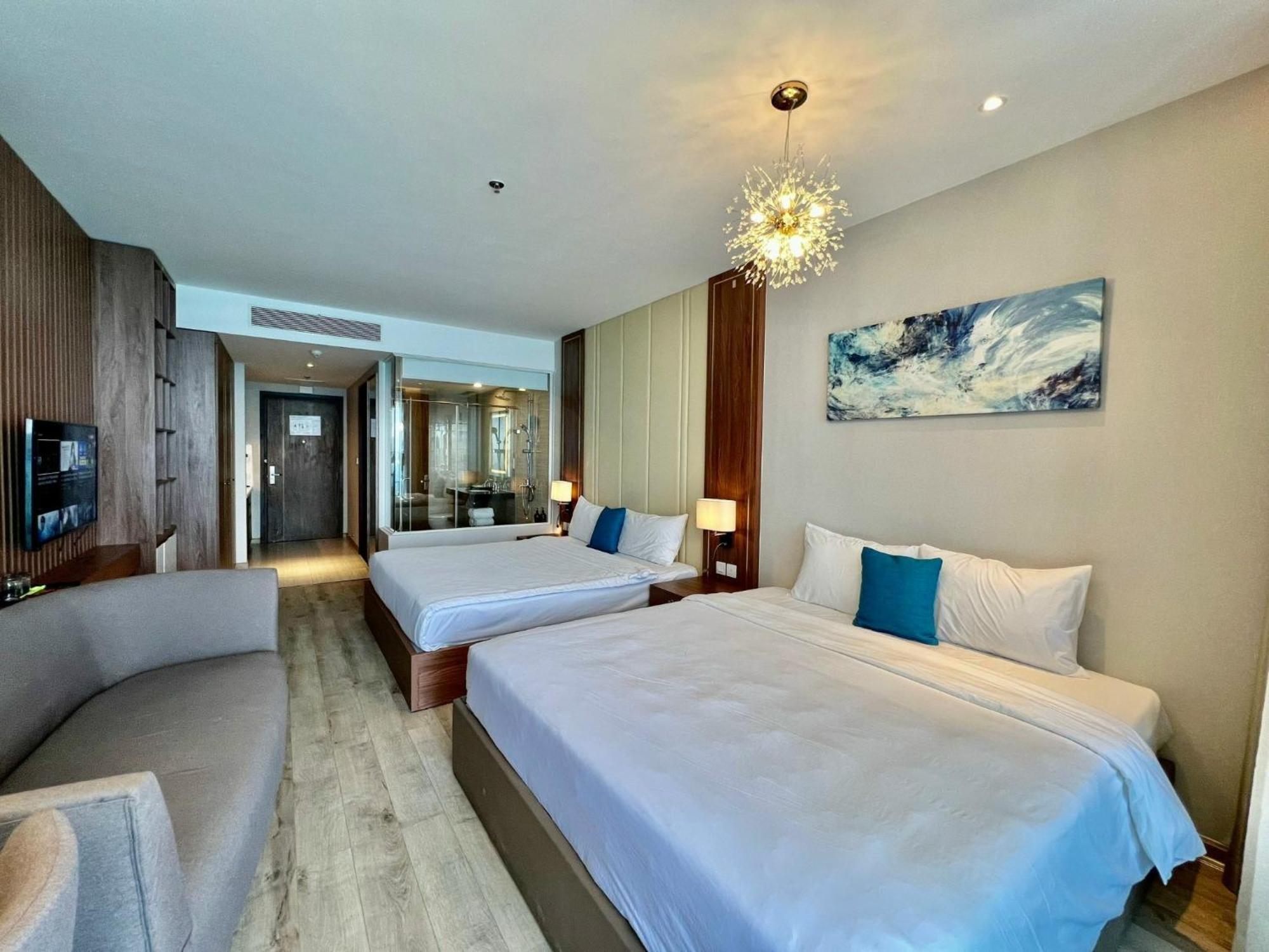 Capital Beachfront Нячанг Екстер'єр фото
